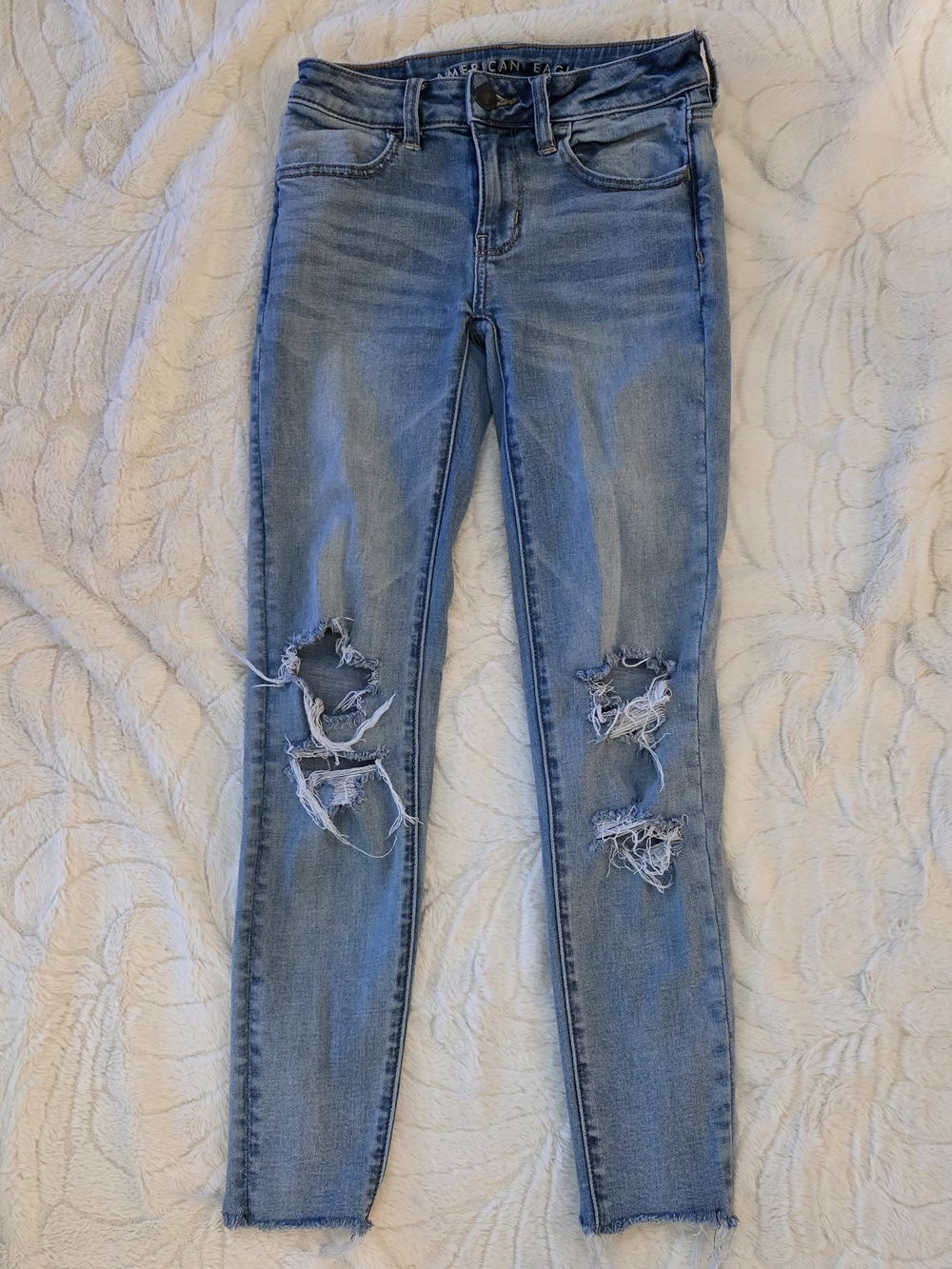 American Eagle Outfitters Light Blue Ripped Skinny Jeans